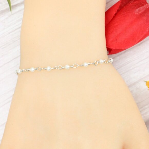 "Trendy Handmade Bracelet – A Thoughtful Gift for Girls & Women | UNVRC1413 - Picture 5 of 10